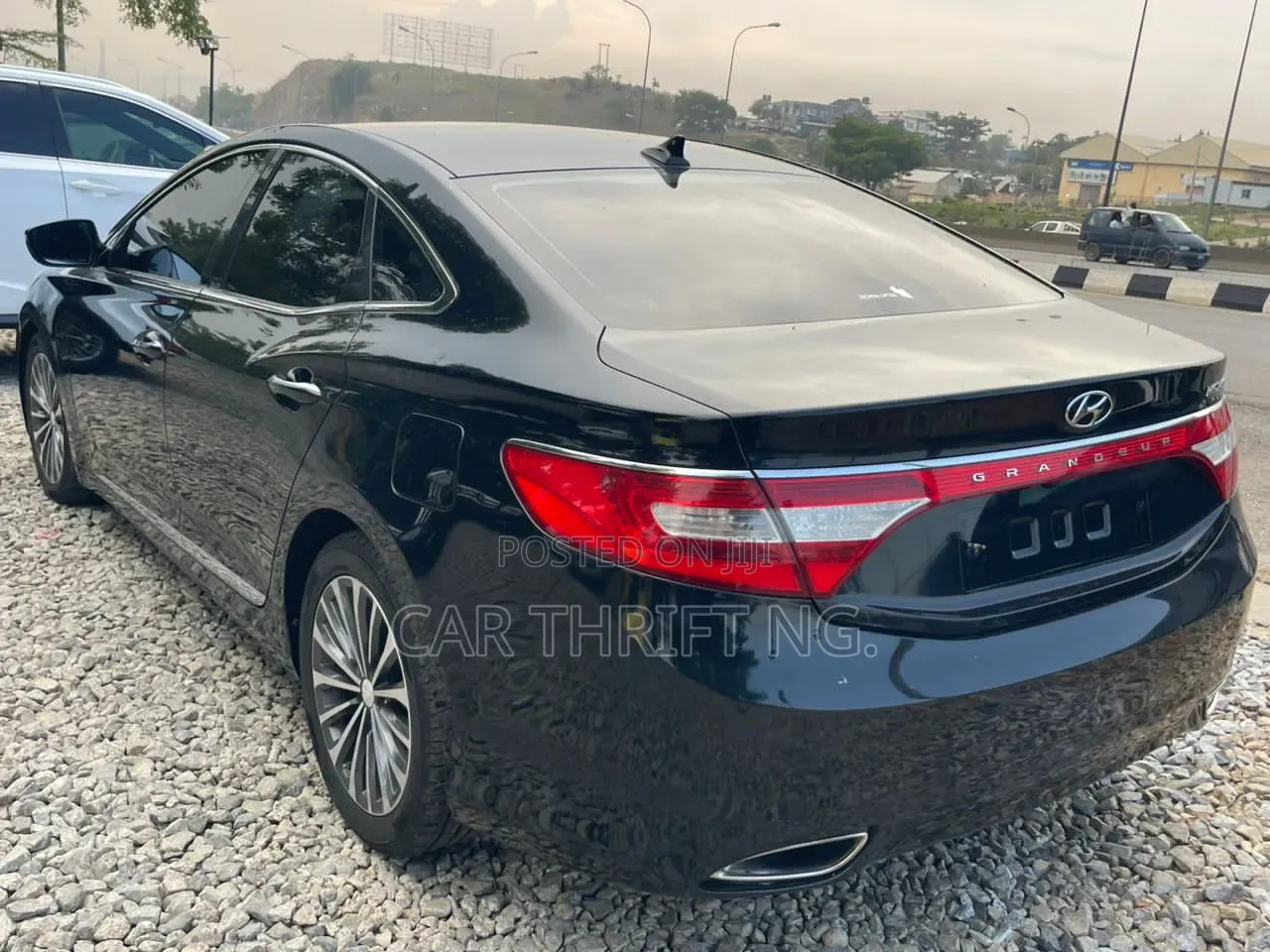 Hyundai Grandeur 2013 Black