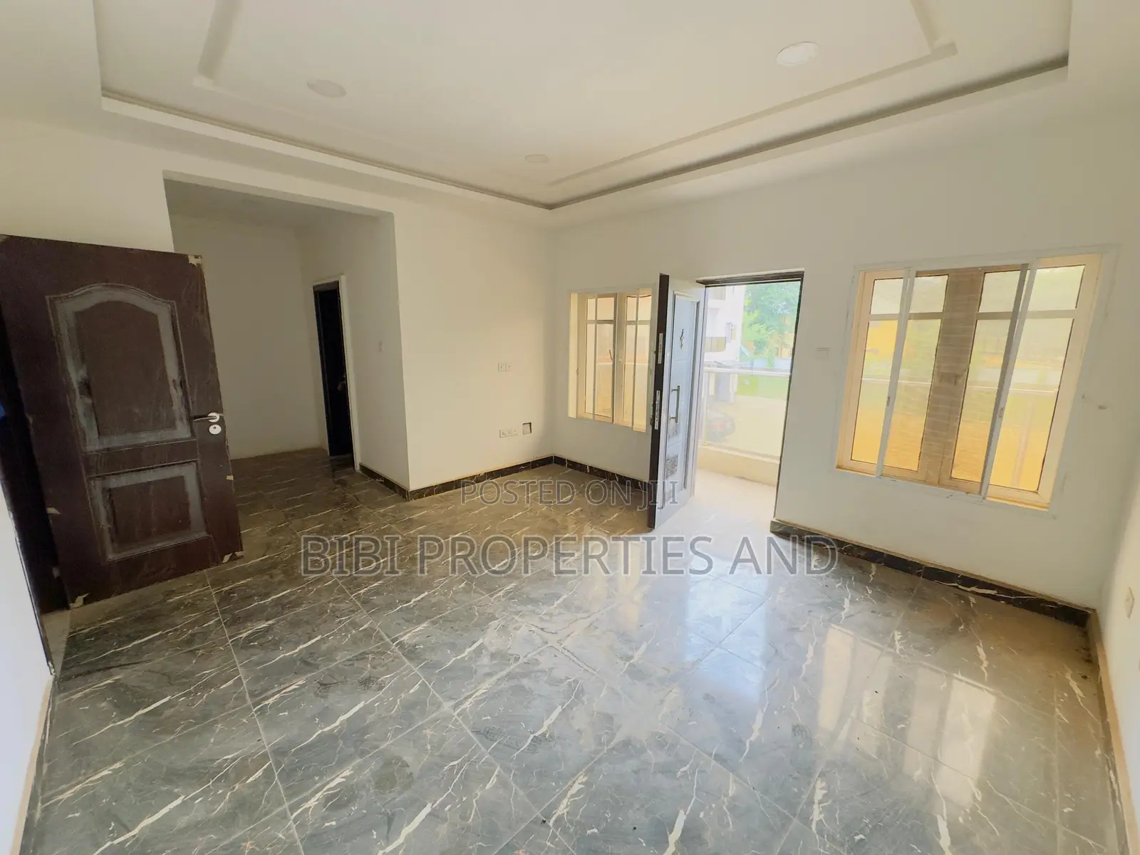 4bdrm Townhouse/Terrace in Life Camp for sale