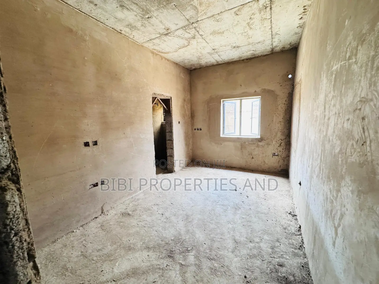 4bdrm Townhouse/Terrace in Life Camp for sale