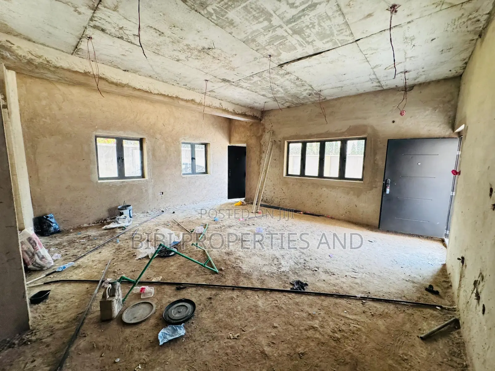 4bdrm Townhouse/Terrace in Life Camp for sale