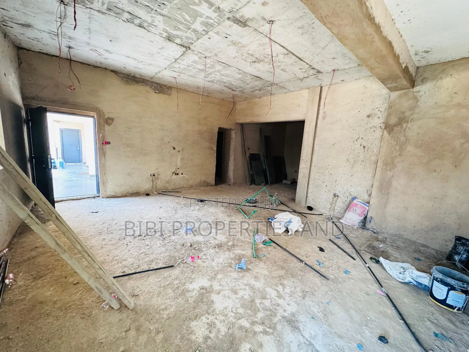 4bdrm Townhouse/Terrace in Life Camp for sale