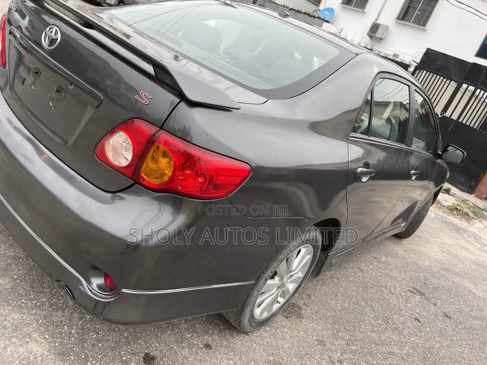Toyota Corolla S 4dr Sedan (1.8L 4cyl 4A) 2010 Gray