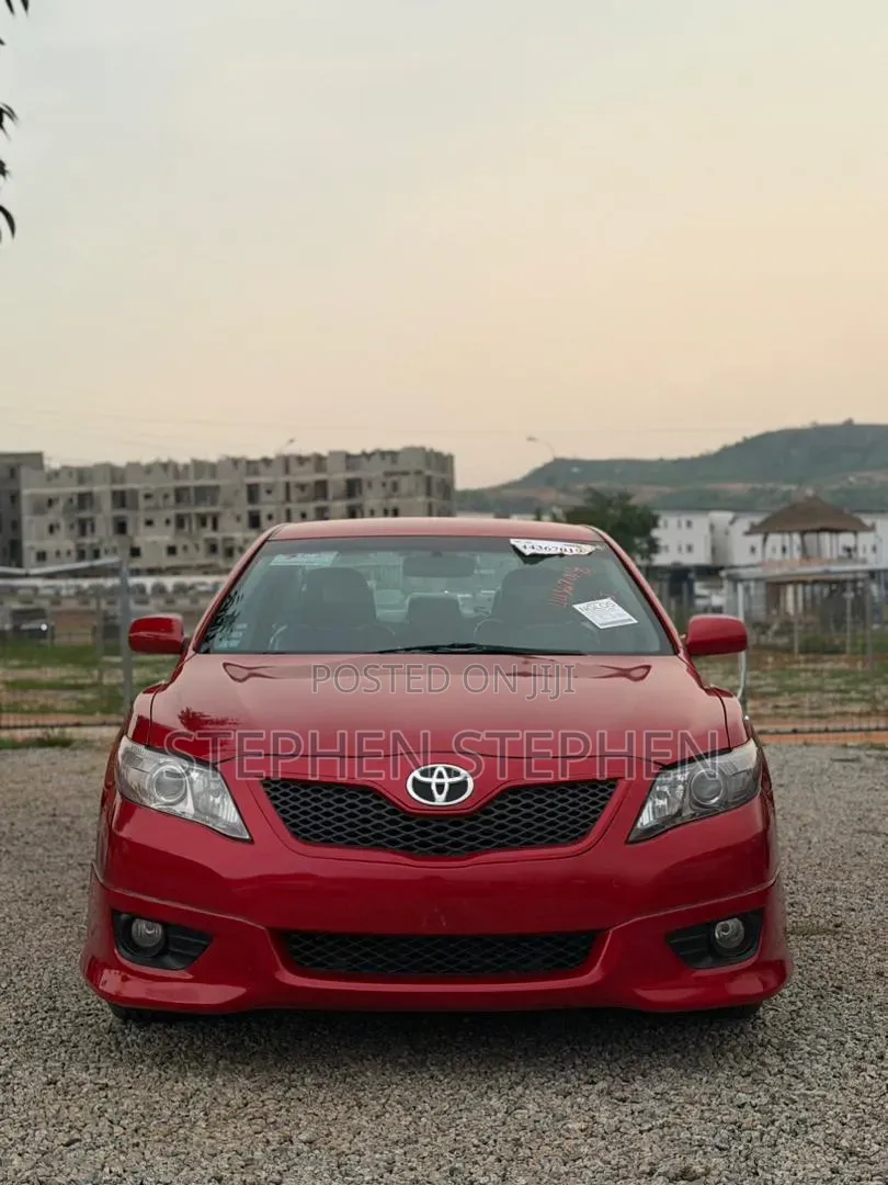 Toyota Camry SE V6 4dr Sedan (3.5L 6cyl 6AM) 2010 Red