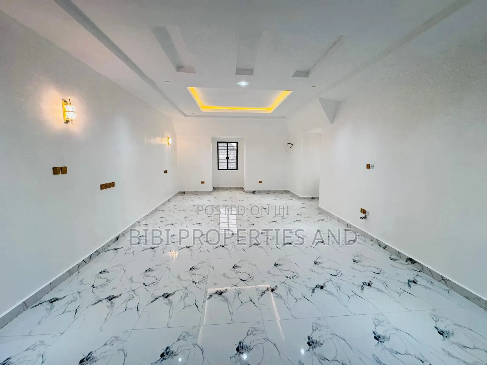 6bdrm Duplex in Gwarinpa for sale