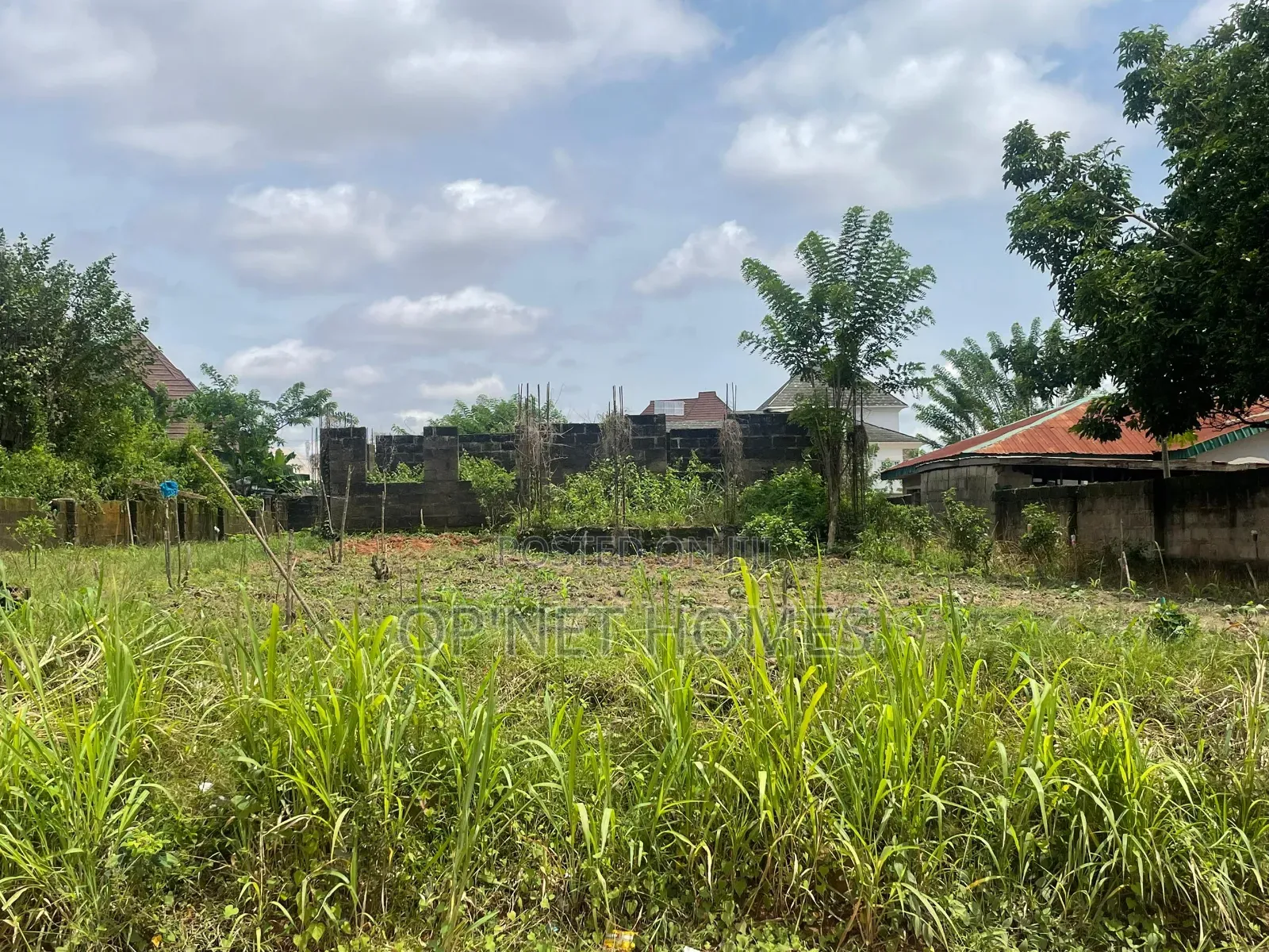 Uncompleted Building on a Plot of Land Is Available