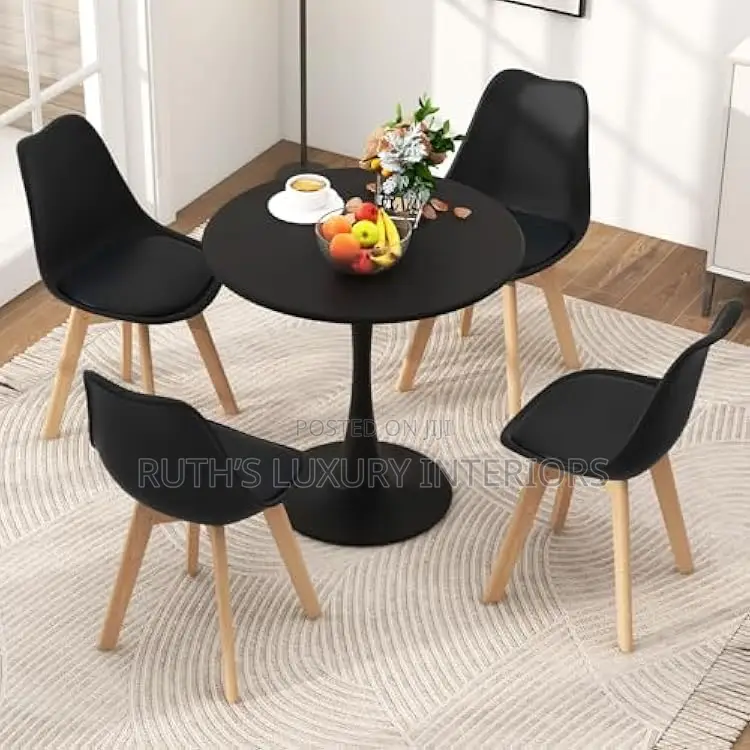 Wooden Led Round Dining Table Furniture With 4 Padded Chairs