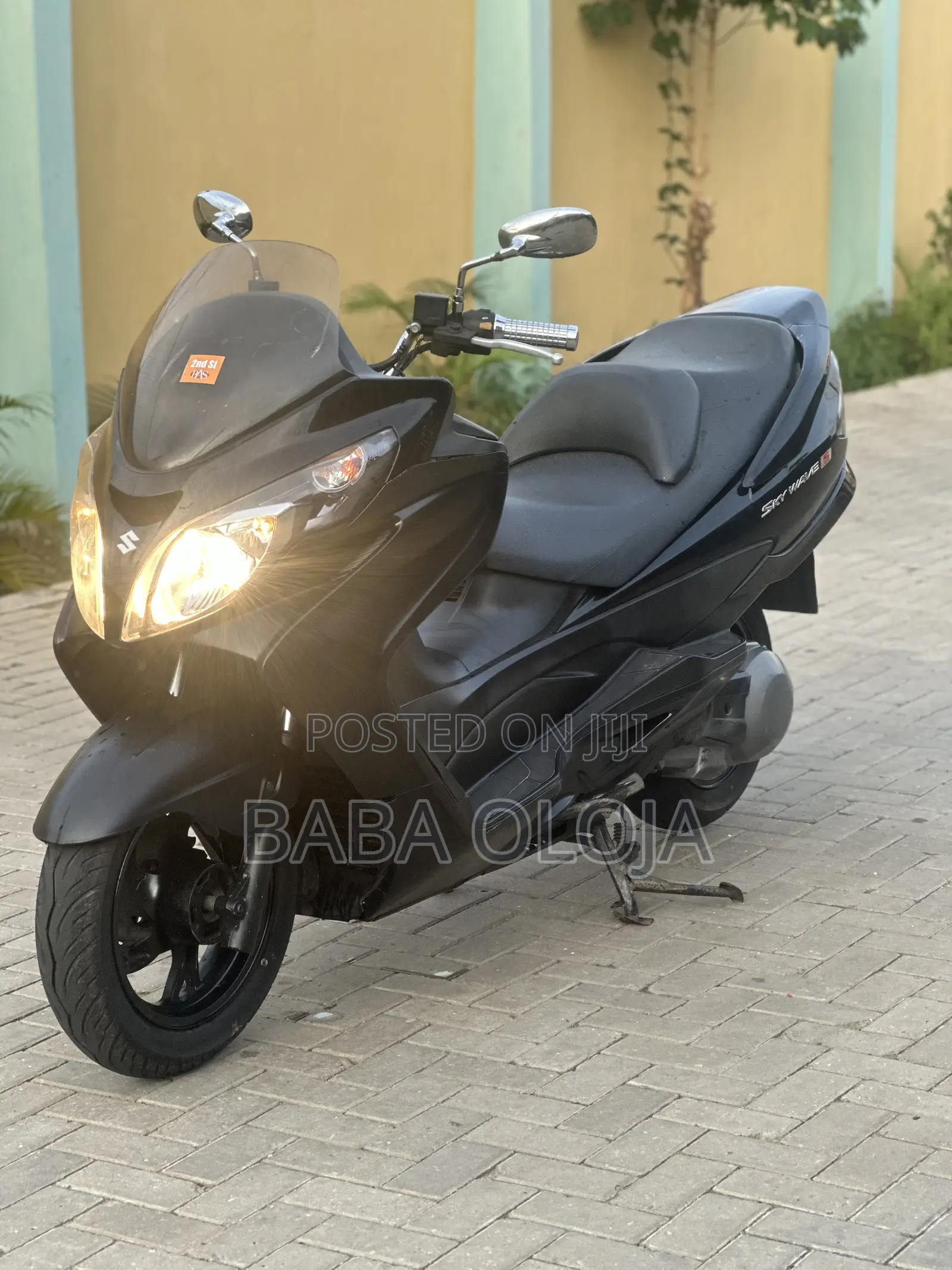 Suzuki Burgman 2012 Black