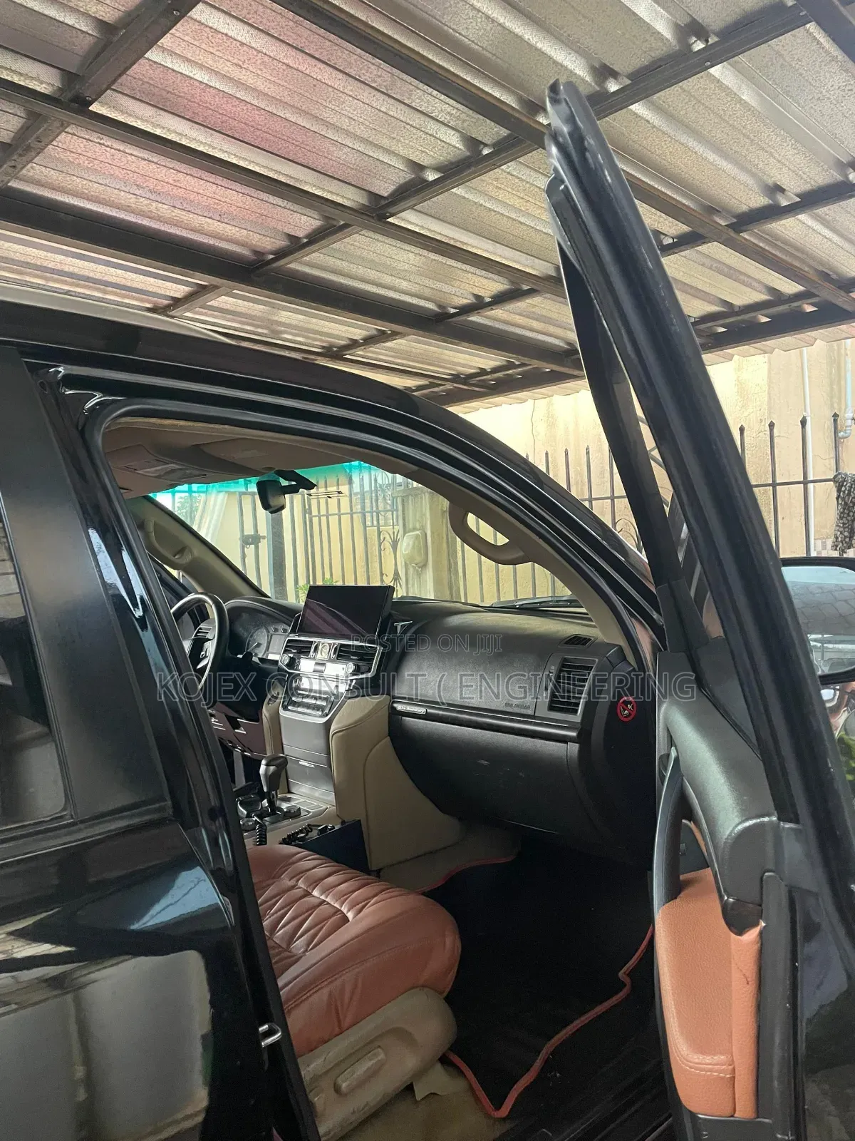 Toyota Land Cruiser 4.6 V8 VX-R 2012 Black