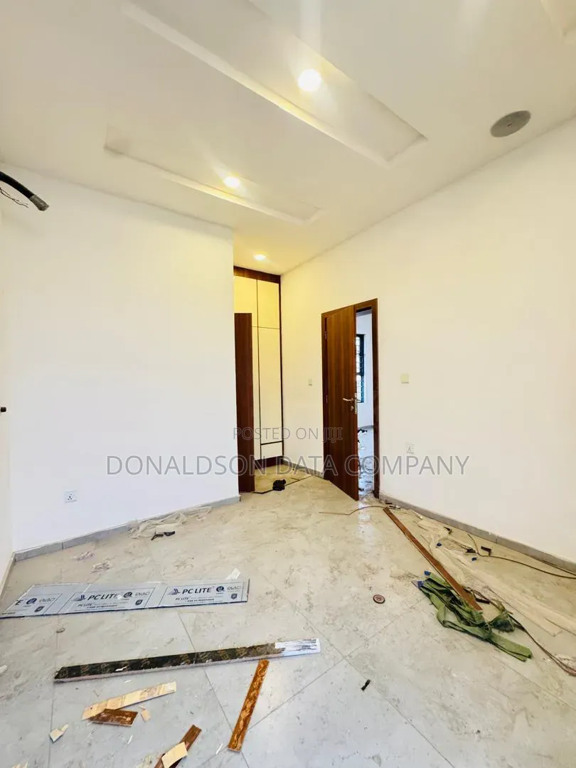 4bdrm Duplex in Punch Estate, Mangoro for sale