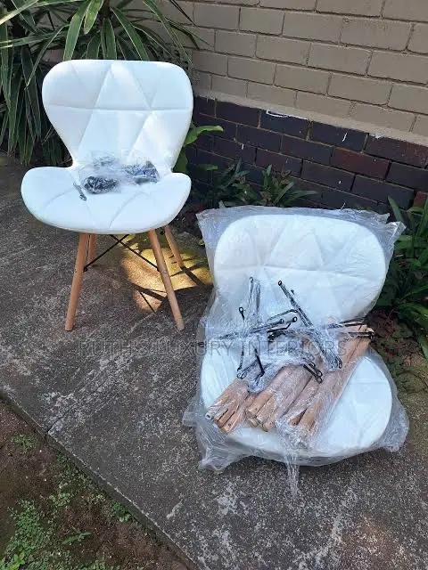 Set of 2 Wooden Leg Leather Dining Chair Furniture