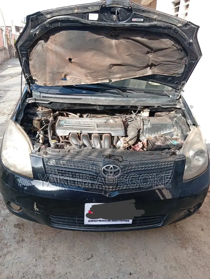 Toyota Verso 2009 Black