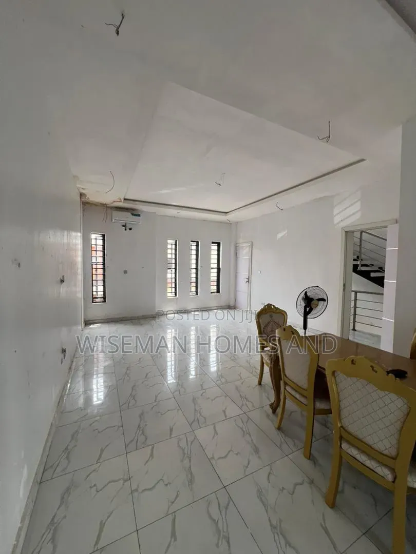 1bdrm Apartment in Chevron Lekki for rent
