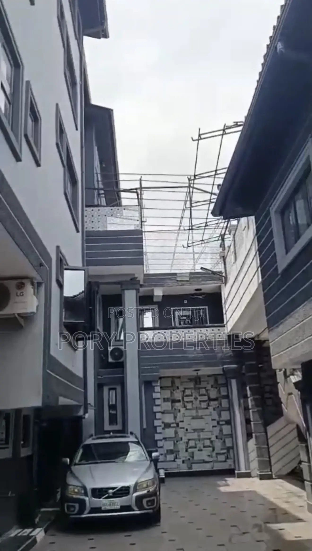 25 Rooms Hotel for Sale