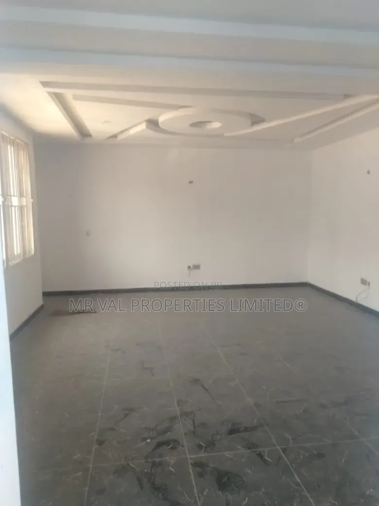 4bdrm Townhouse/Terrace in Dantata Estate, Bunkoro for sale
