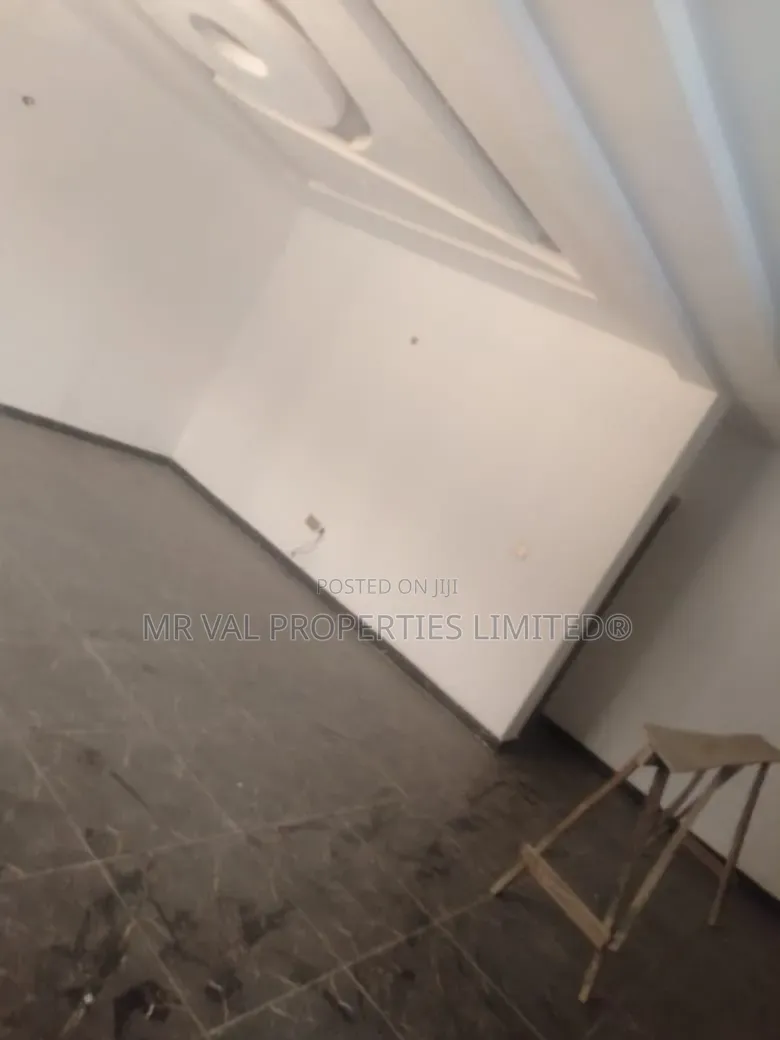 4bdrm Townhouse/Terrace in Dantata Estate, Bunkoro for sale