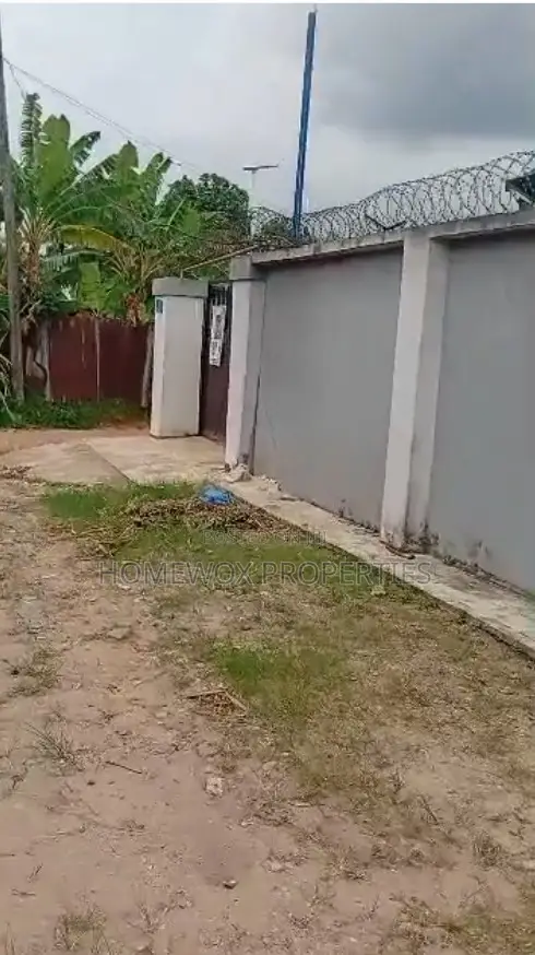 4bdrm Block of Flats in Rumuahalu for sale
