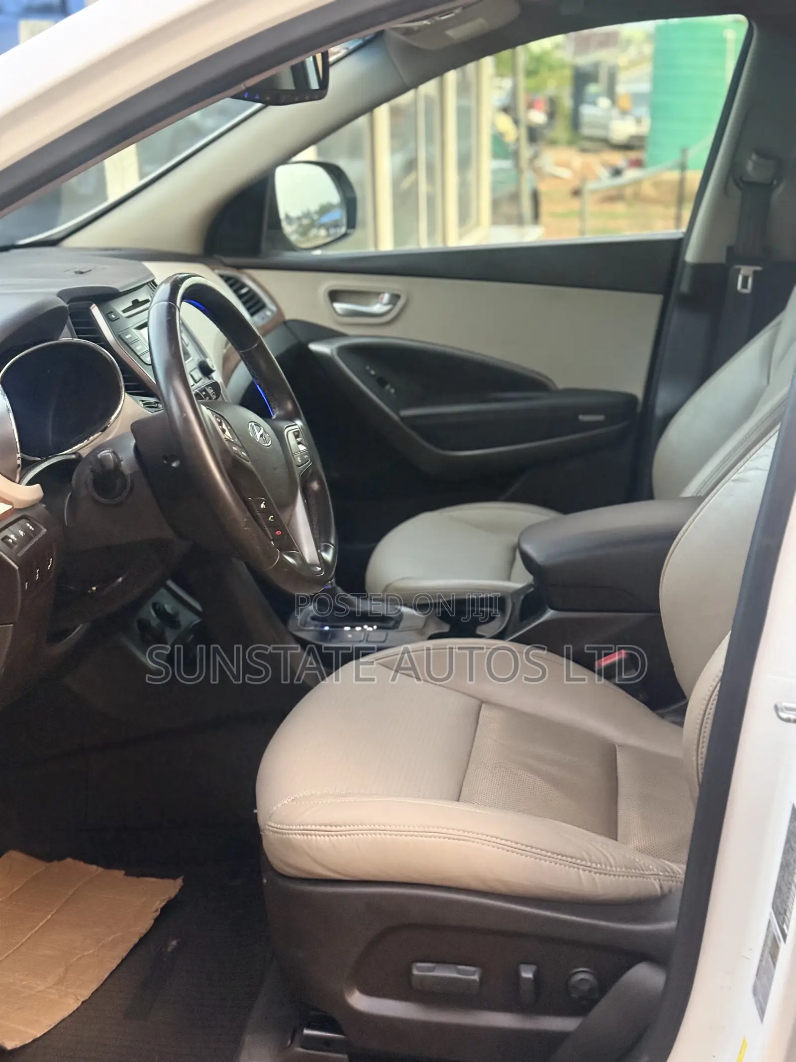 Hyundai Santa Fe 2015 White