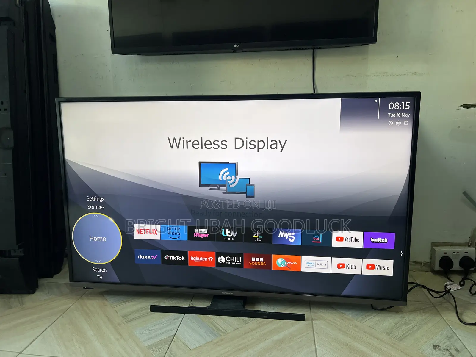 Panasonic 50 Inches Smart Tv With Free Netflix Acct Altra Tv. Mirro