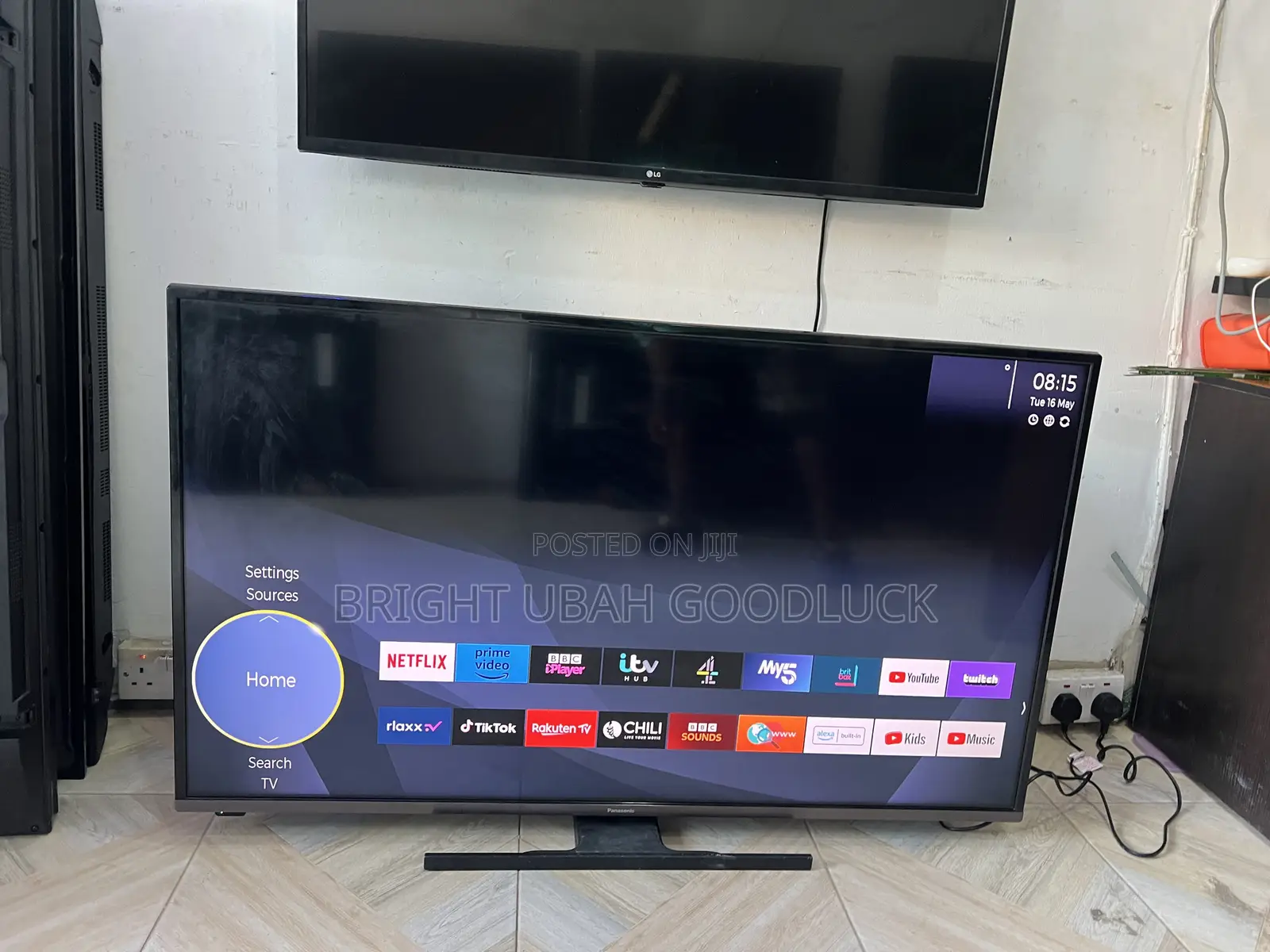 Panasonic 50 Inches Smart Tv With Free Netflix Acct Altra Tv. Mirro