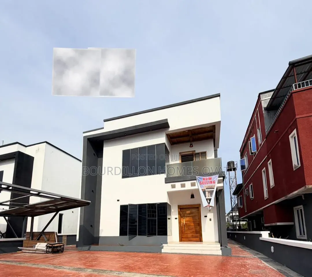 4bdrm Duplex in Megamound Estate for sale