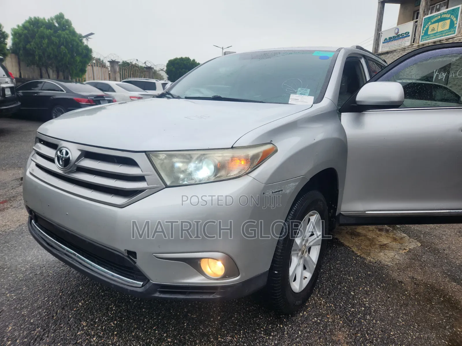 Toyota Highlander SE 2012 Silver