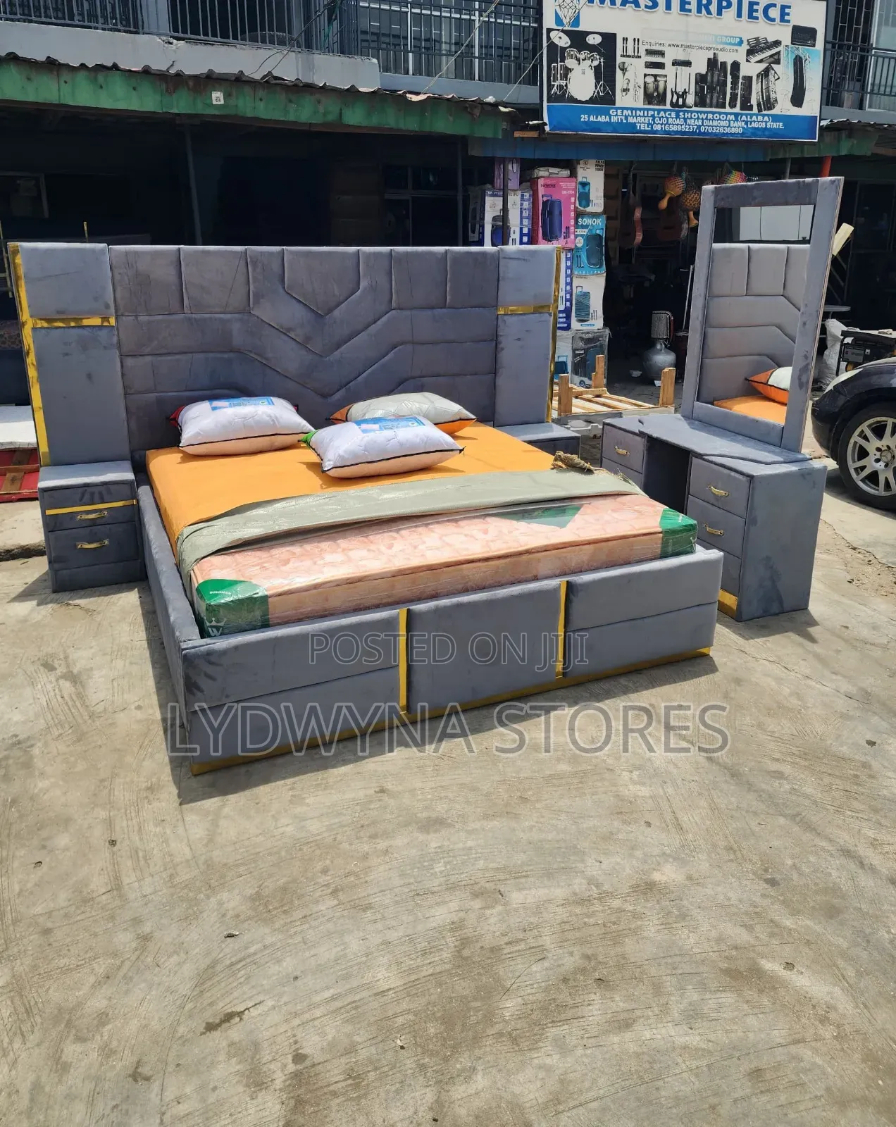 Standard Strong Quality Complete Set of 6by6 Upholstery Padded Bedfram