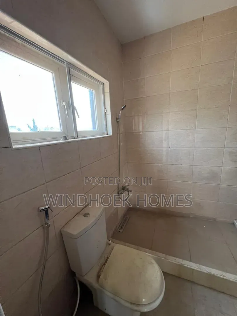4bdrm Duplex in Guzape District for rent