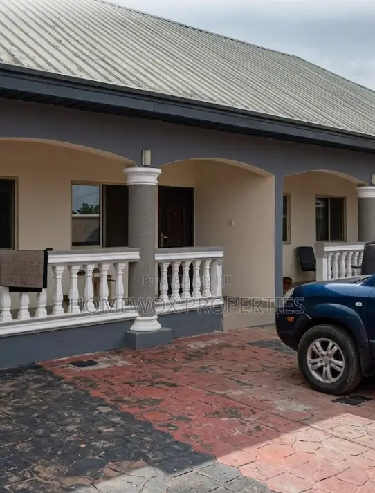 2bdrm Block of Flats in Uzoba for sale