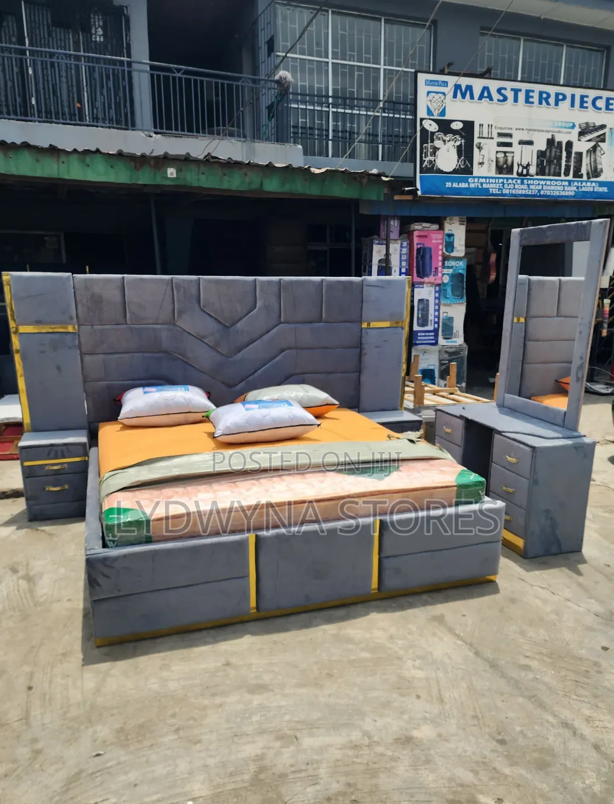 Breathtaking Quality 6by6 Complete Set of Upholstery Padded Bedframe