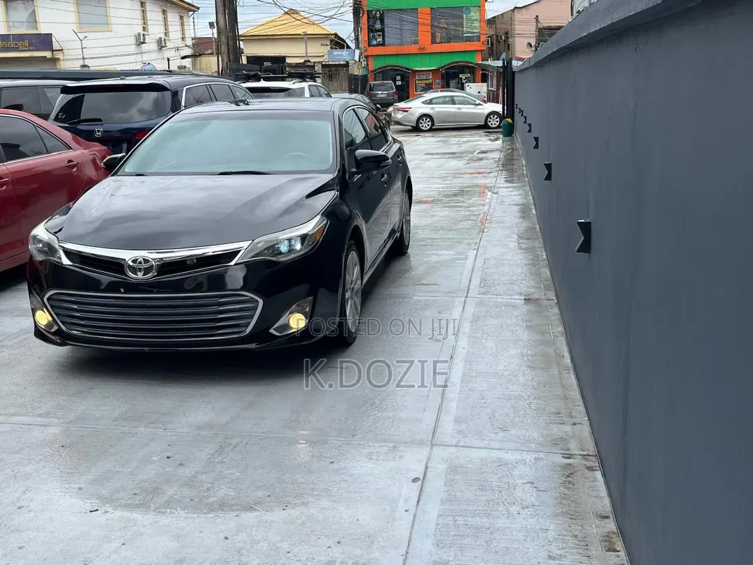 Toyota Avalon XLE Premium 4dr Sedan (3.5L 6cyl 6A) 2014 Black