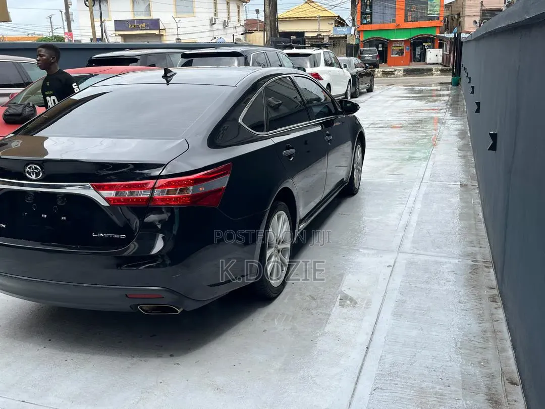 Toyota Avalon XLE Premium 4dr Sedan (3.5L 6cyl 6A) 2014 Black