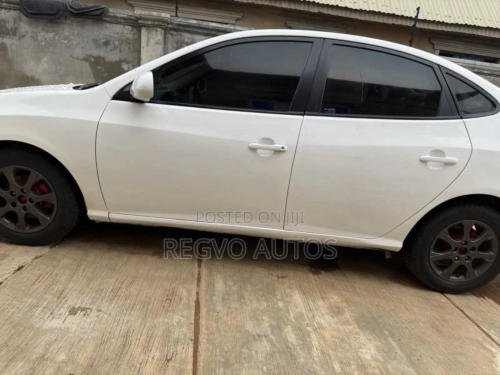 Hyundai Elantra 2010 White