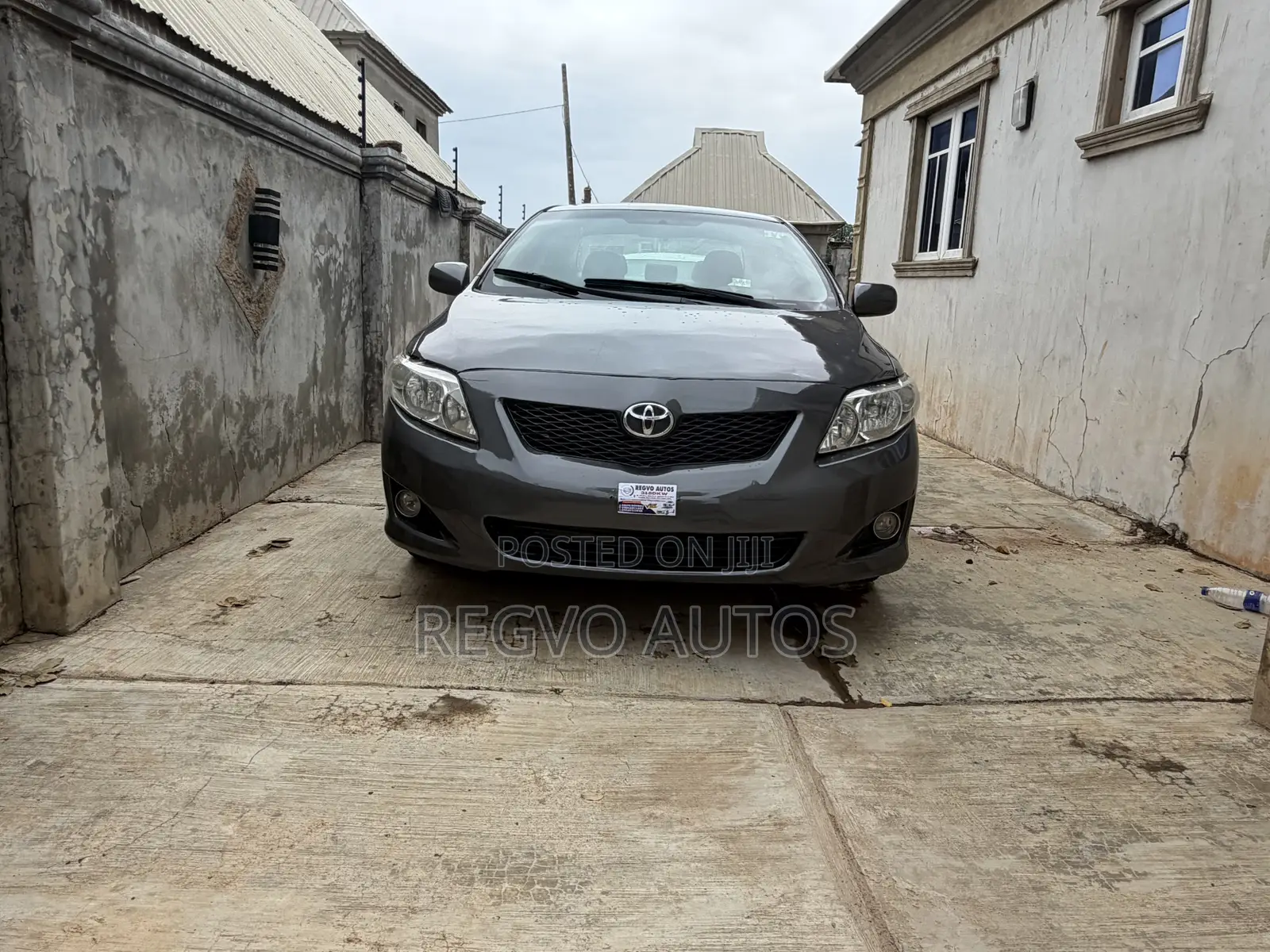 Toyota Corolla 2010 Gray