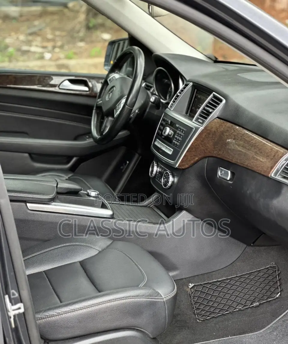 Mercedes-Benz M Class 2013 Gray