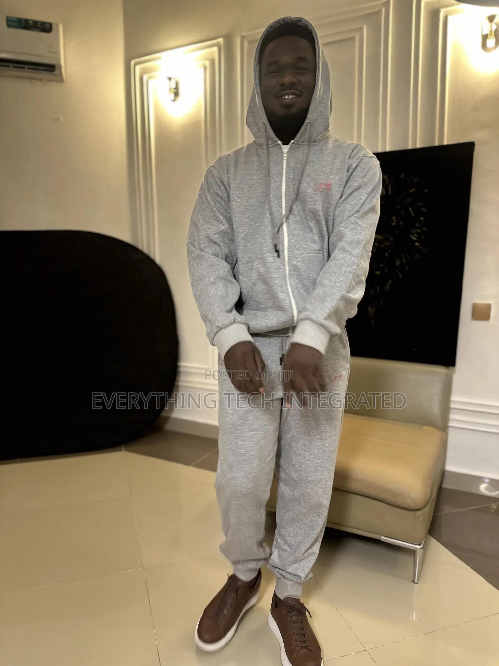 City King Zipped Hoodie With Joggers Pant