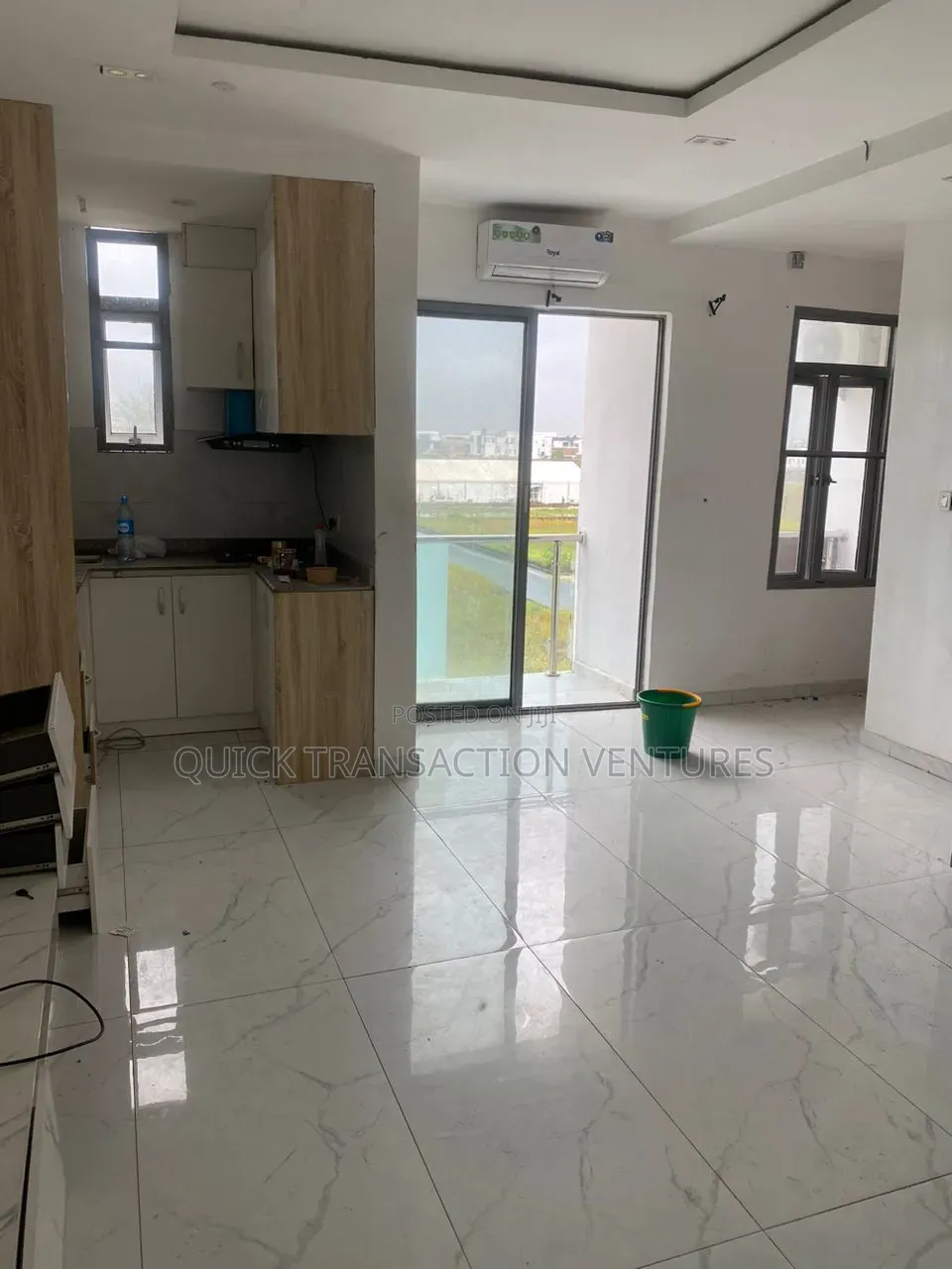 4bdrm Duplex in Ikota Gra for sale