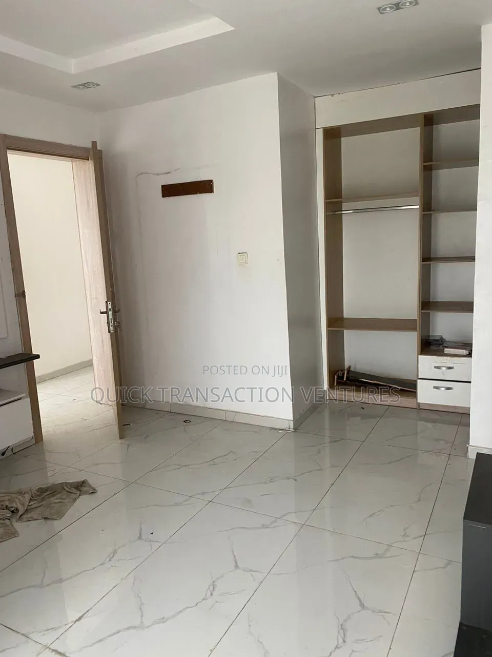 4bdrm Duplex in Ikota Gra for sale