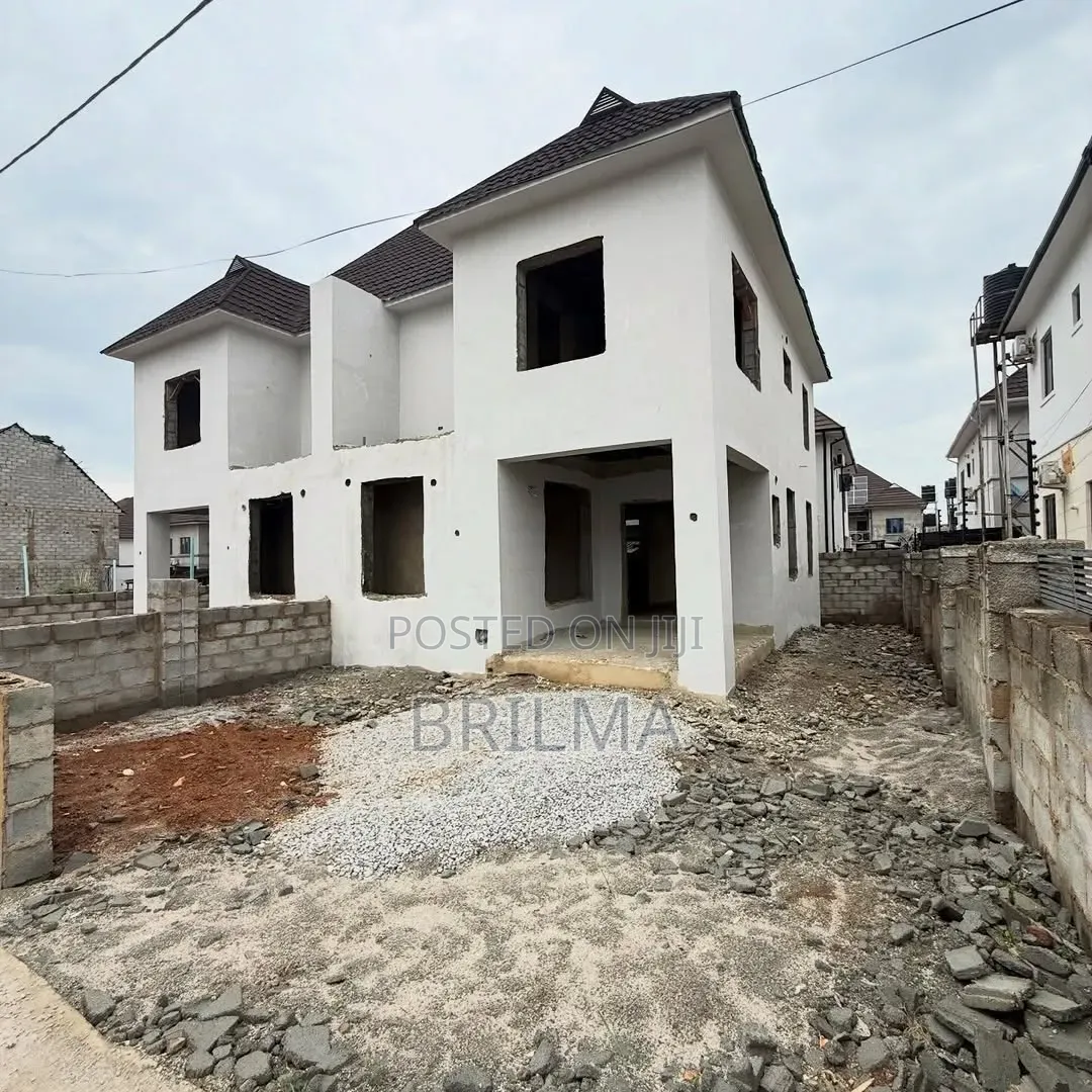 3bdrm Duplex in Kubwa for sale
