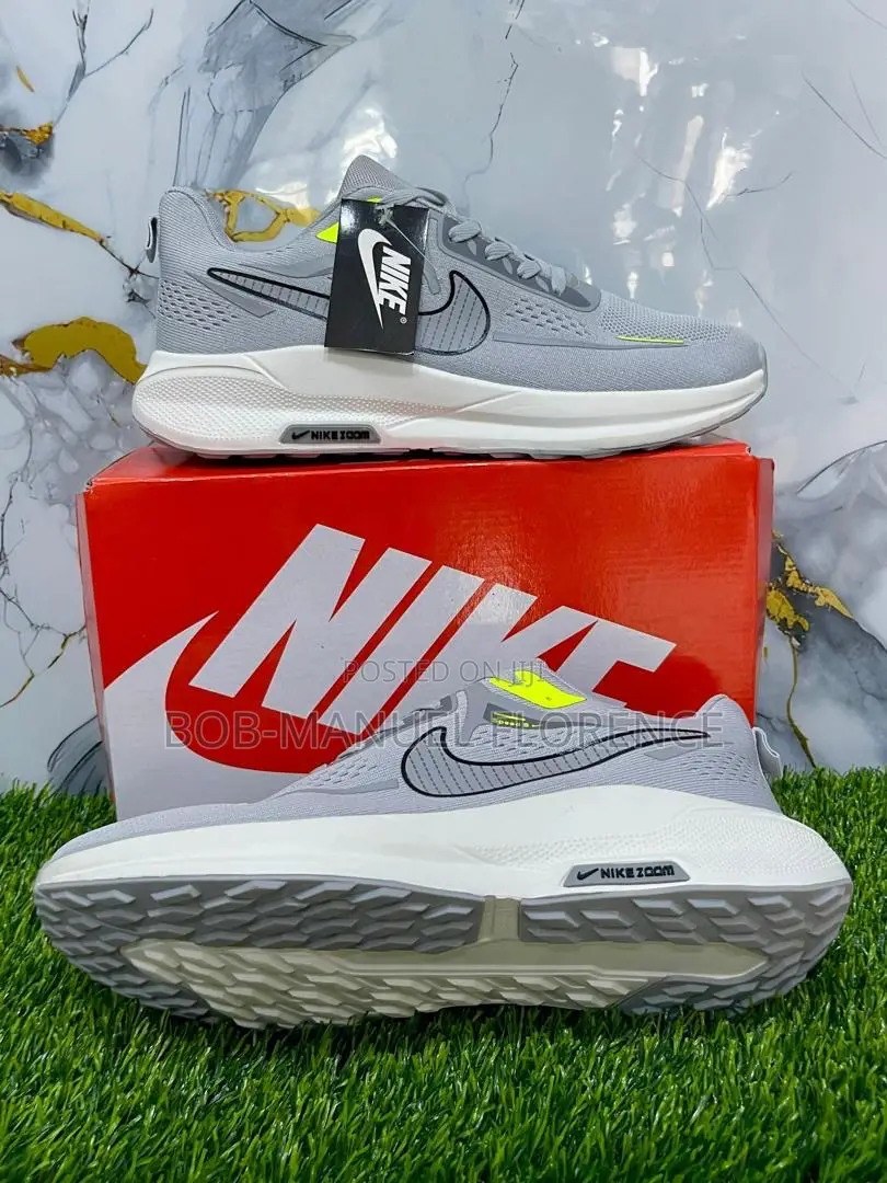 Nike Sport Sneakers/Trainers