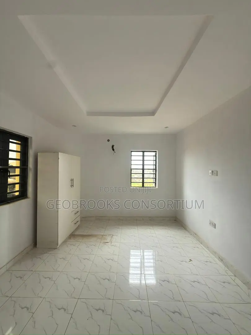 Commercial 3-Bedroom Office Spaces to Let – Akala Express, Ibadan