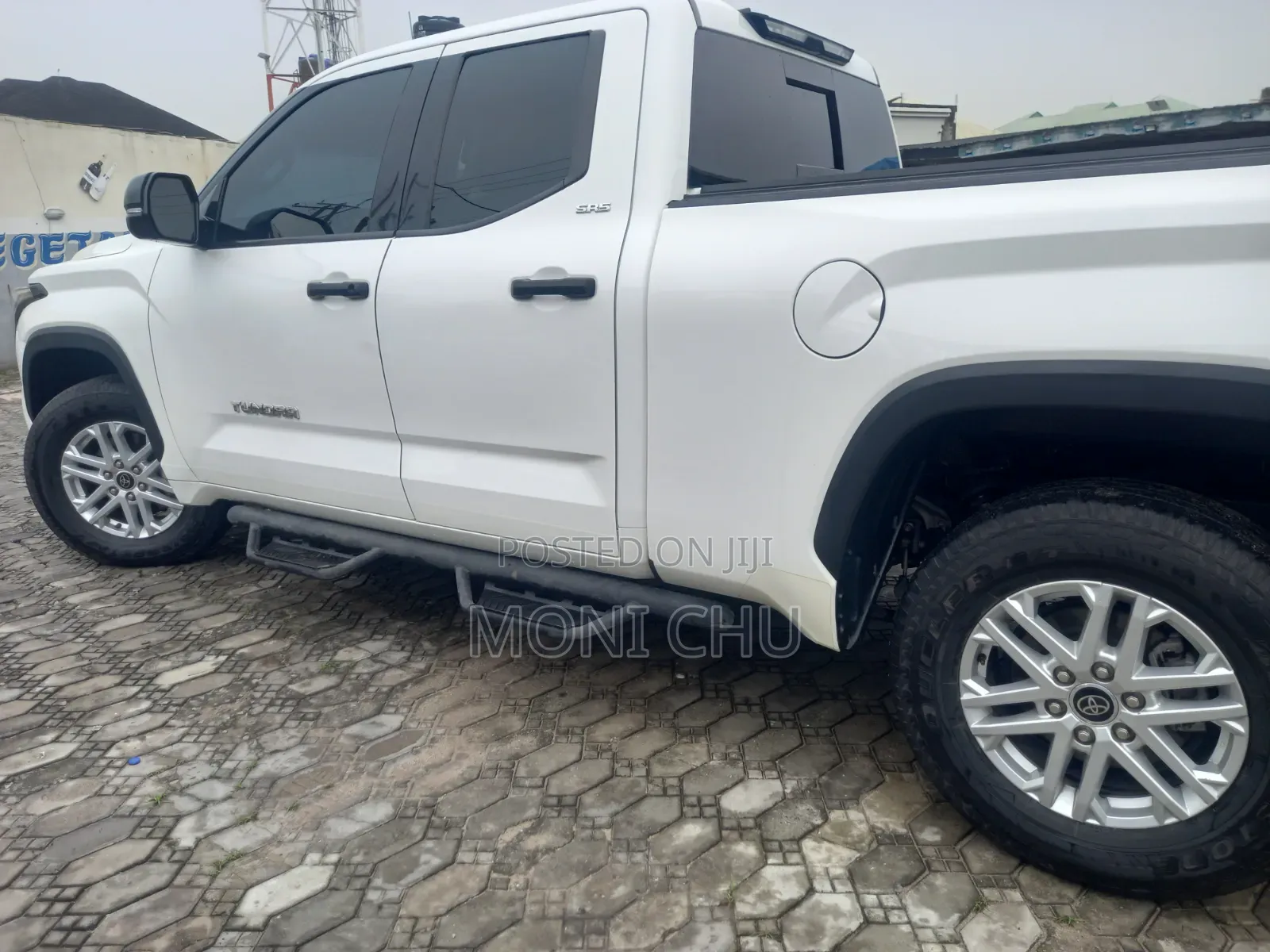 Toyota Tundra 2022 White