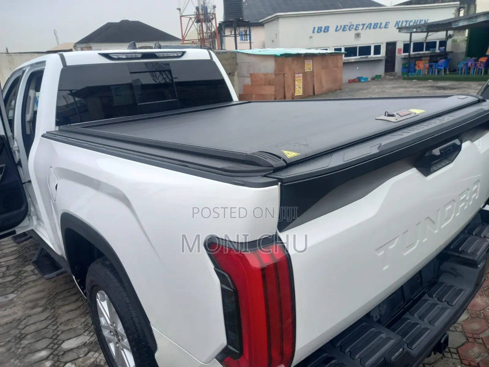 Toyota Tundra 2022 White
