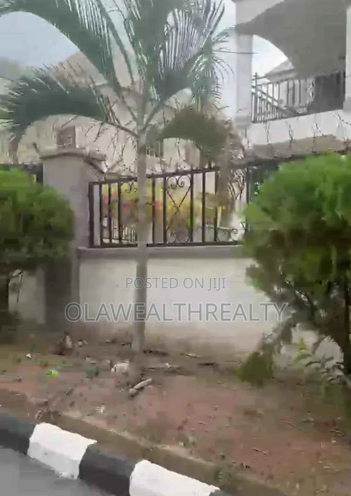 4bdrm Duplex in Gwarinpa for rent