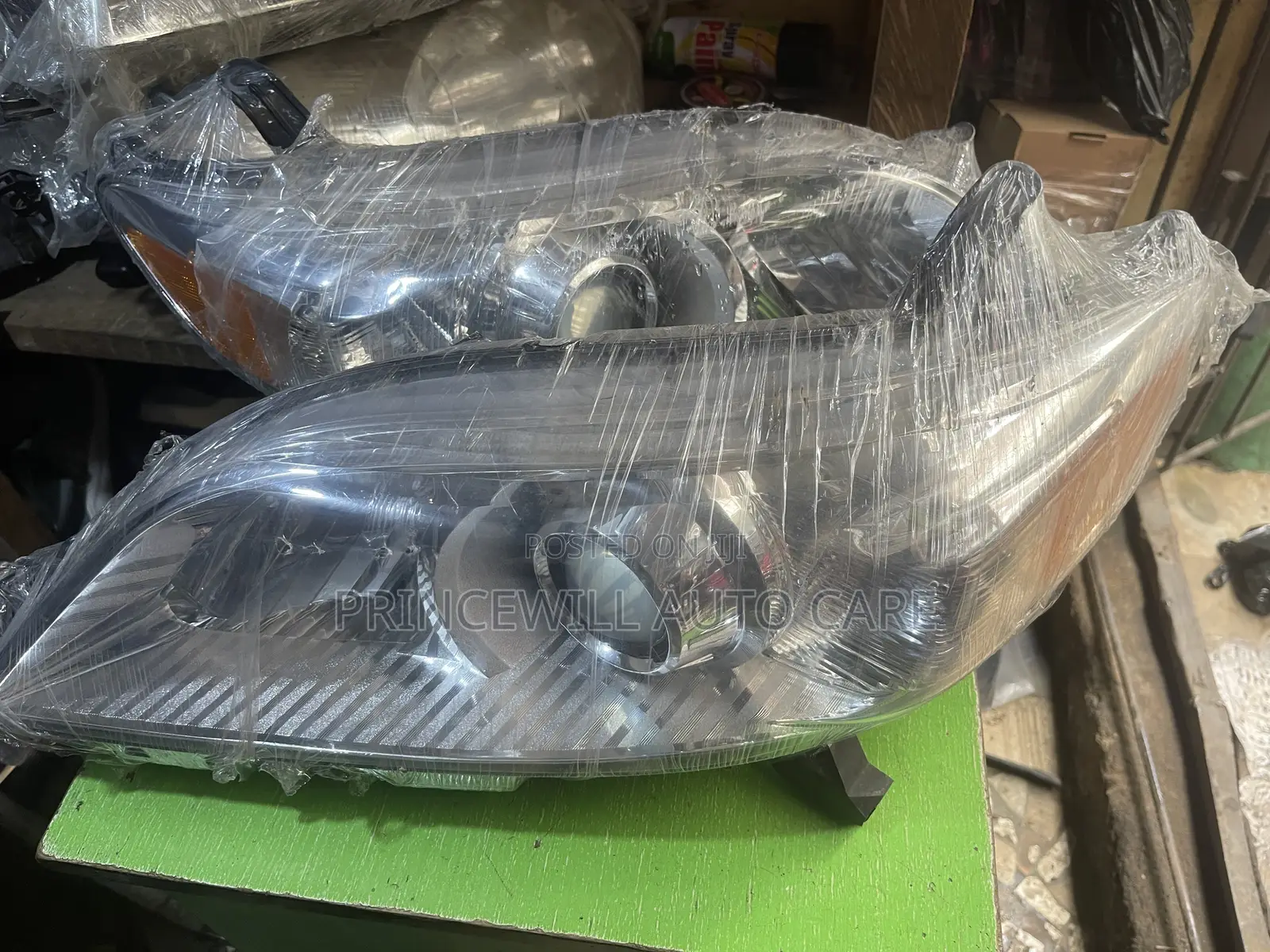 Headlamp Sienna 2012
