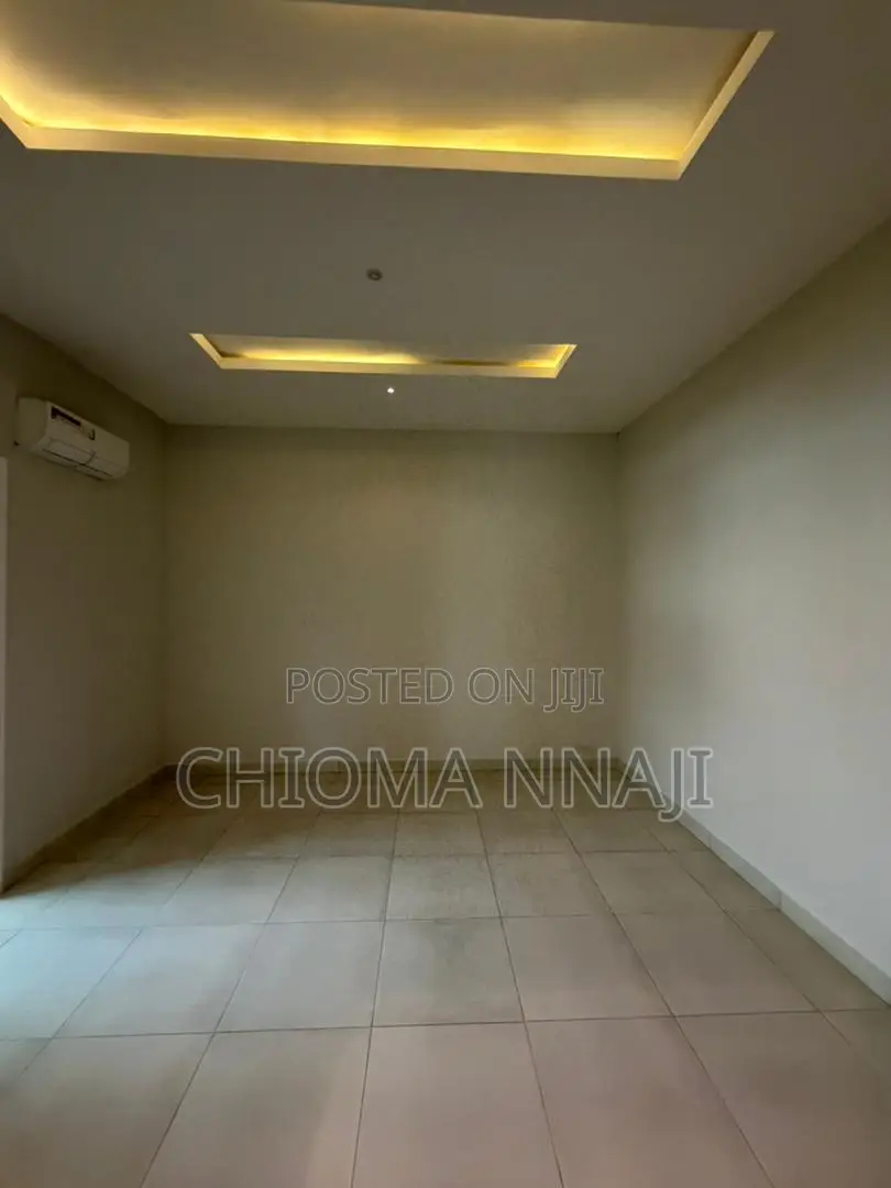 5bdrm Duplex in Lekki Phase 1 for sale