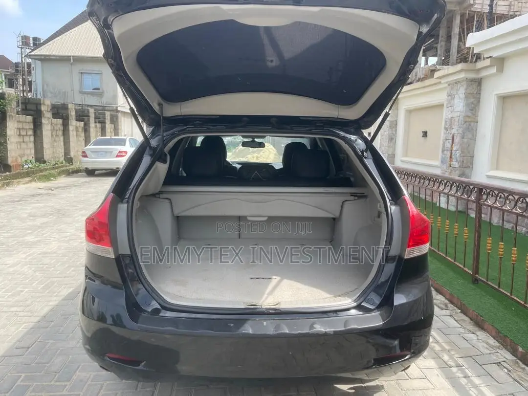Toyota Venza 2010 Black