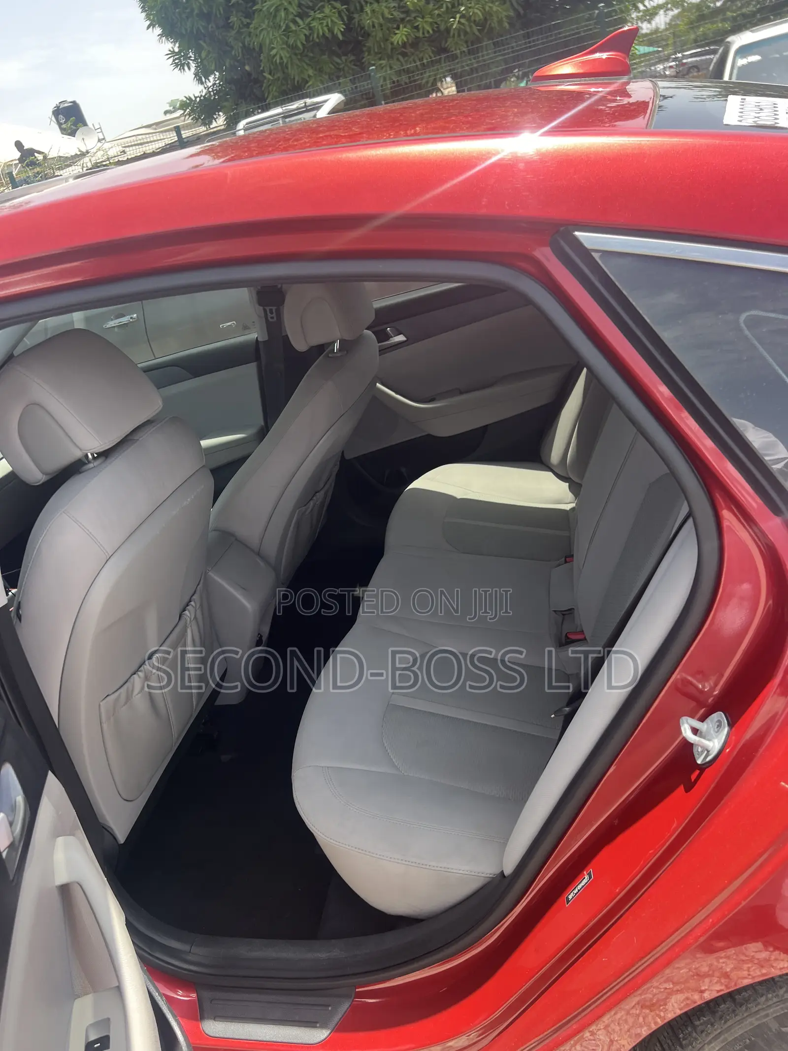 Hyundai Sonata Base Sedan FWD (2.4L 4cyl 6A) 2017 Red