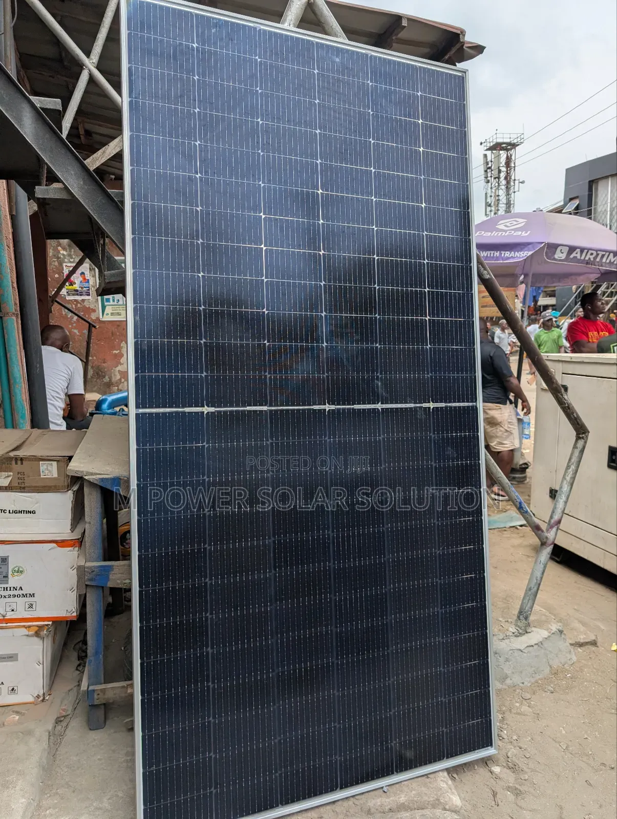 650w 144cells Jinko Bifacial Solar Panels