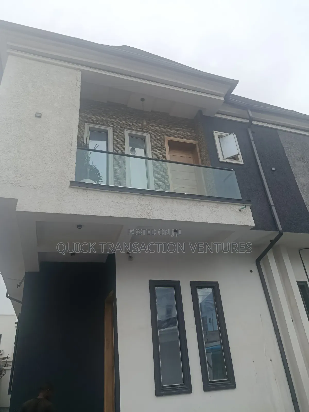 4bdrm Duplex in Ikota Gra for sale