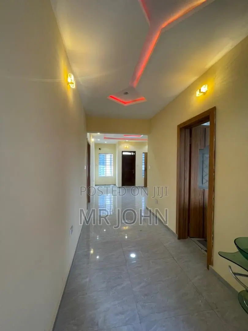 2bdrm Apartment in Harris Drive, VGC / Ajah for rent